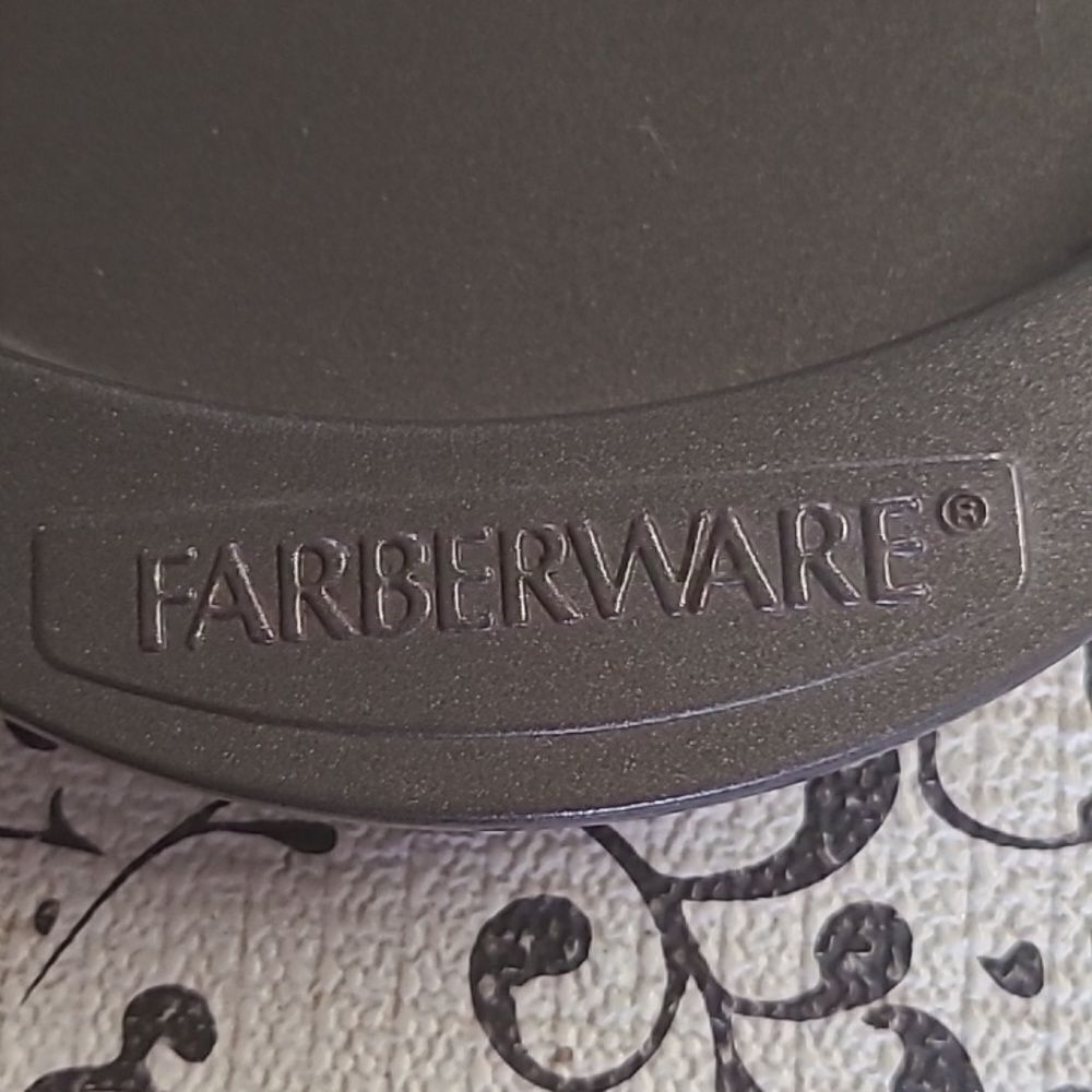 Farberware Pan - Picture 2 of 3